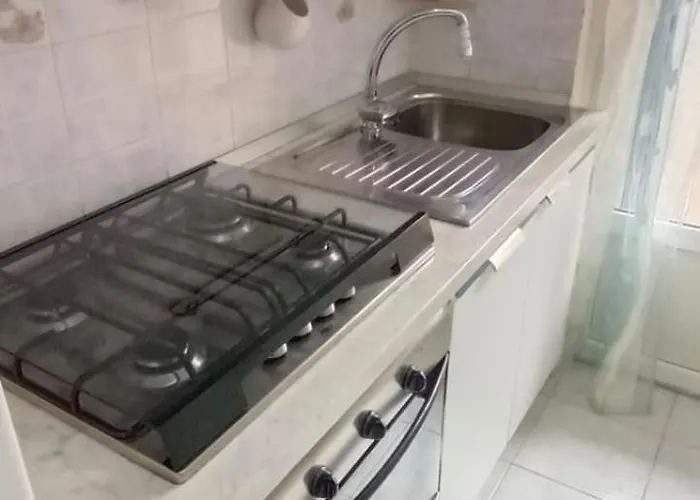 Pm 50 Via Pietro Boifava Guest House